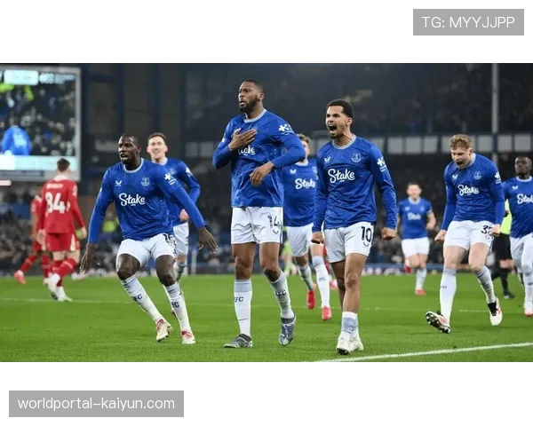 VAR技术应用五年未消弭争议 英超裁判权威性与技术局限性博弈持续