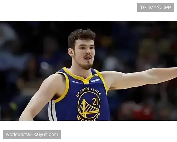 勇士波斯特攻防进步明显 三分命中率逐步回暖 勇士波斯特攻防进步明显 三分命中率逐步回暖